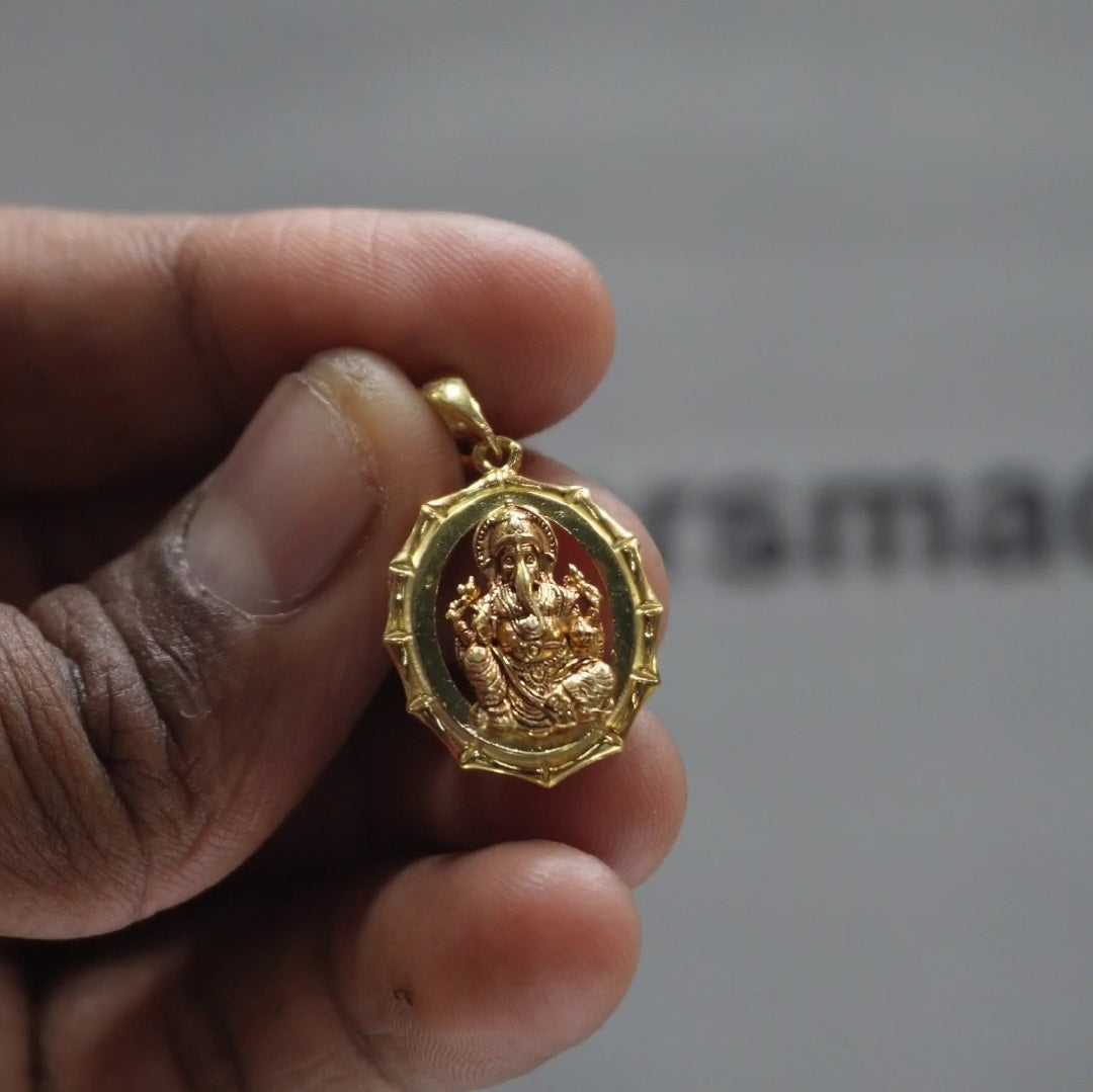 vinayagar dollar 2
