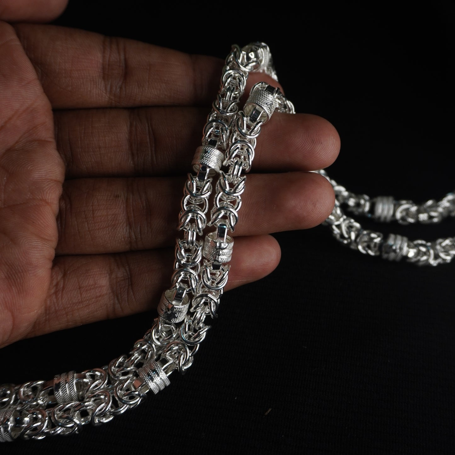 Hollow popcorn chain 24 inches