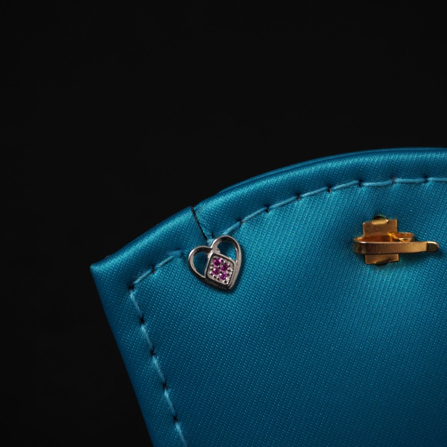 Heart shape with inside diamond shape.