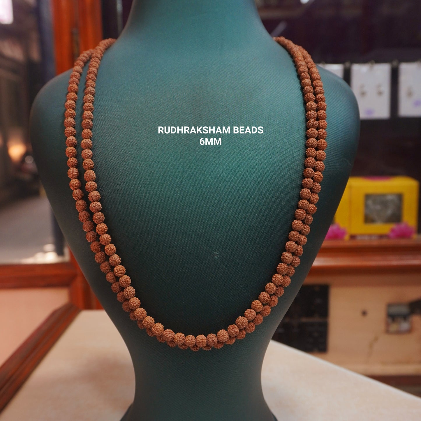 Ruthracham `6mm 214 beads