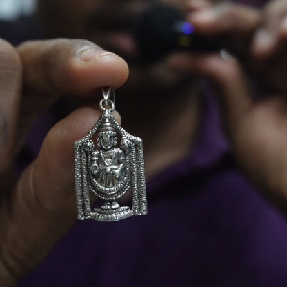 perumal dollar with thiruvachi 1