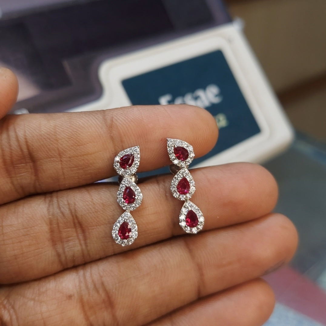 Tower triple red stone stud