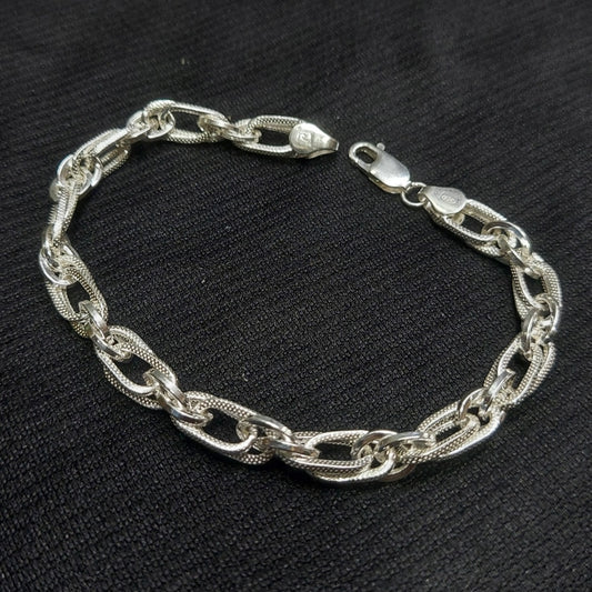 Nagas and spiral 8.5 inches hand chain