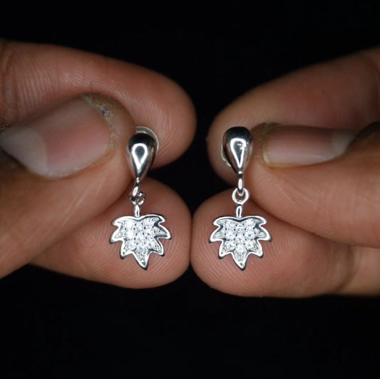 Micro stone with tree drops