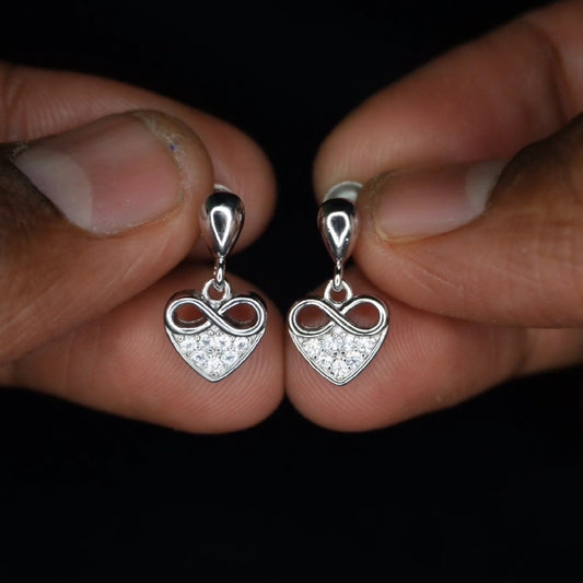 Infinity shape with micro stones