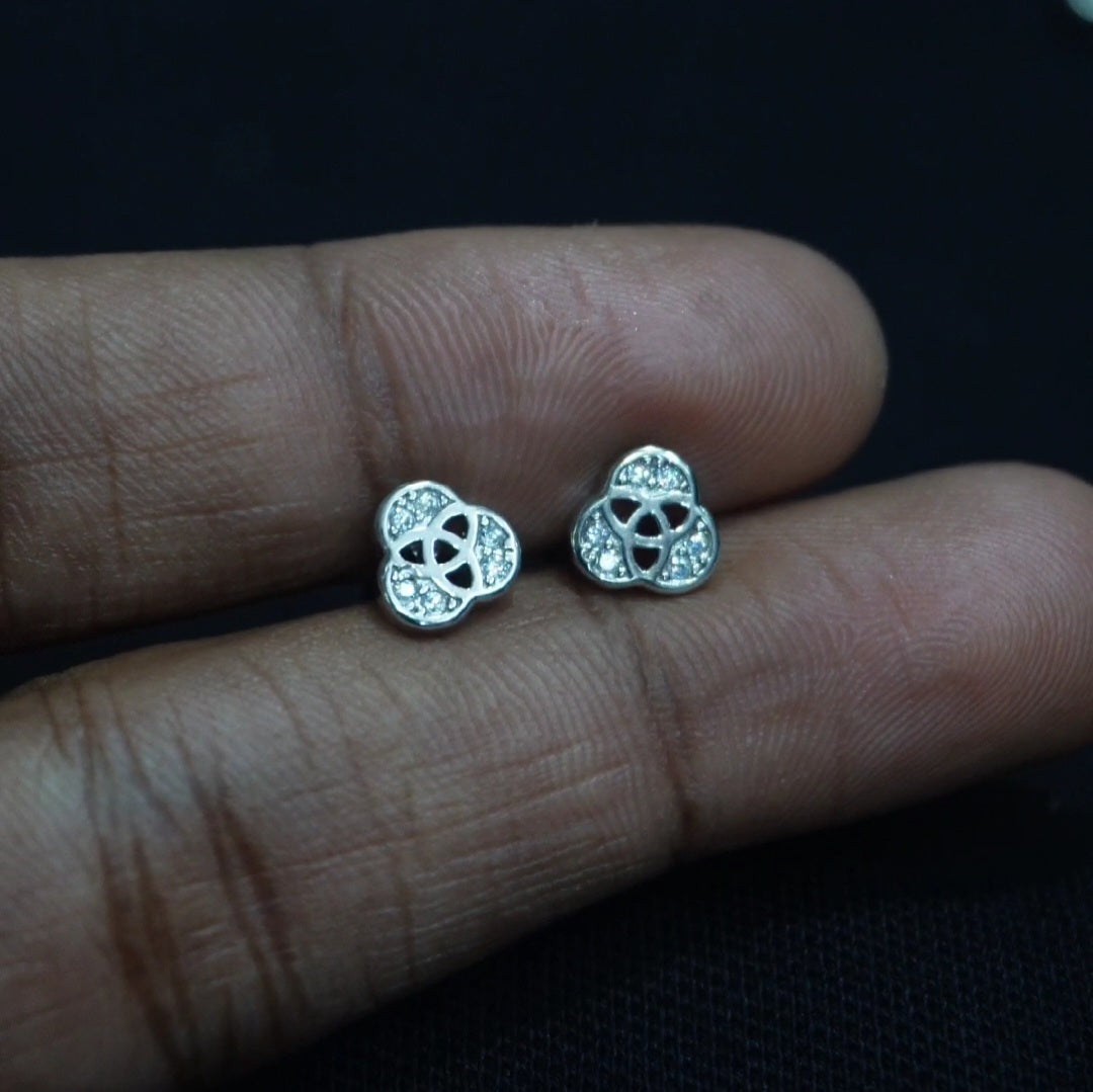 round shaped studs