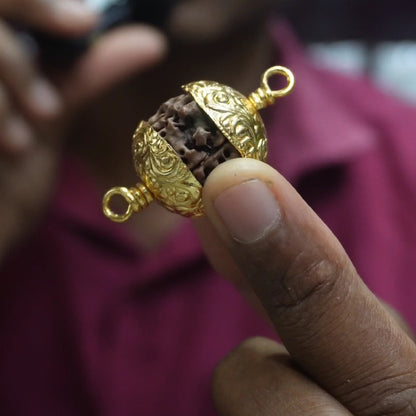 Ruthuracham gold polish with nagas kuppa