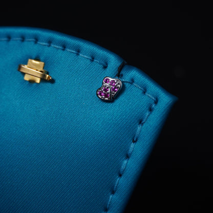 Double heart shape stud