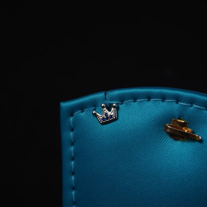 Crown stud