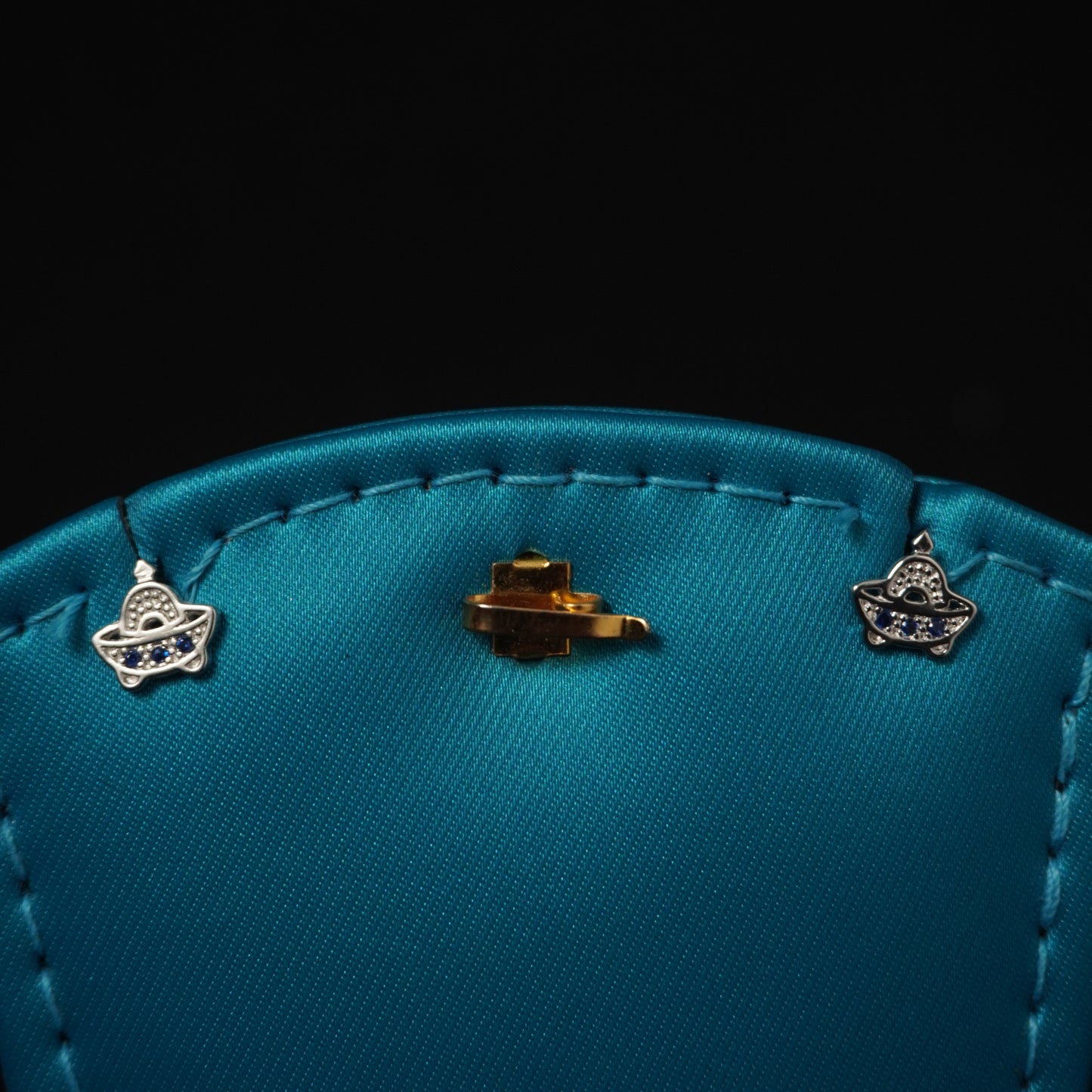 spaceship stud